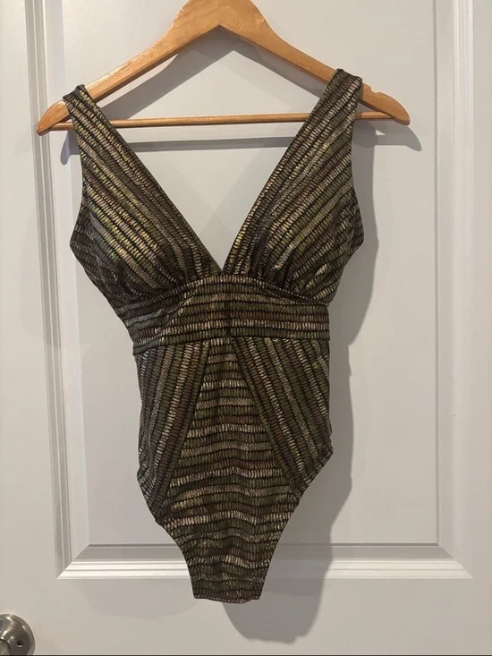 Miraclesuit Women's Sparkle Sands Odyssey Tummy-Control One-Piece Swimsuit - Picture 5 of 8